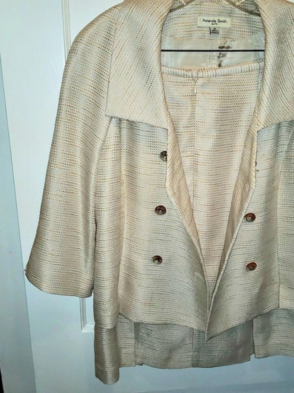 Amanda Smith Textured Skirt Suit in Cream Size 10